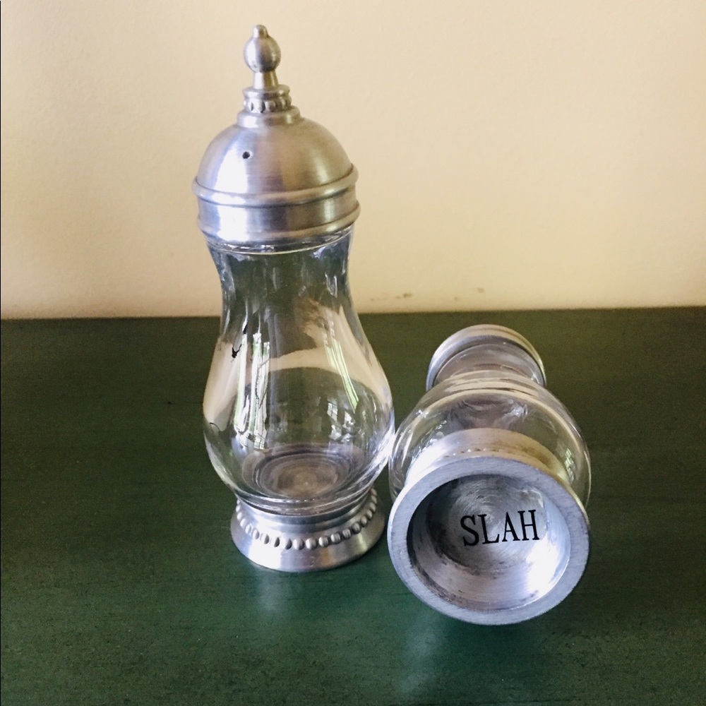 SLAH Astoria Collection Salt and Pepper Set EUC - Picture 2 of 4